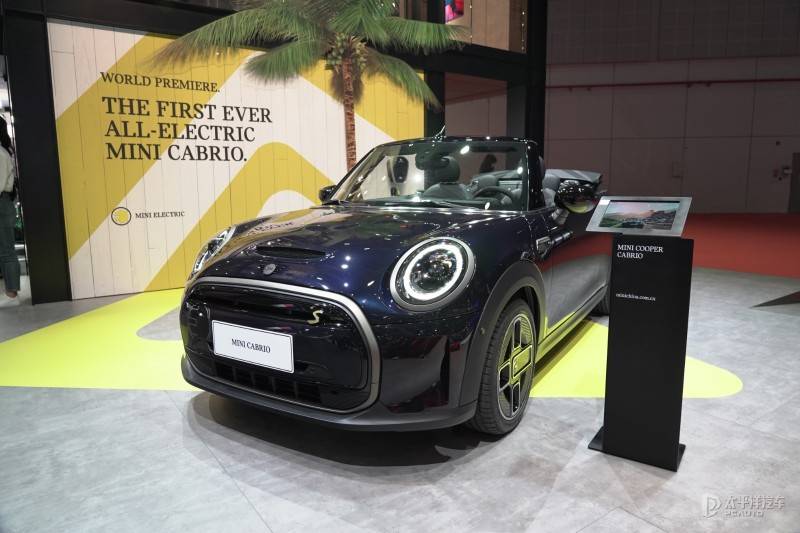 苹果mini 4移动版:2023上海车展：MINI COOPER CABRIO亮相